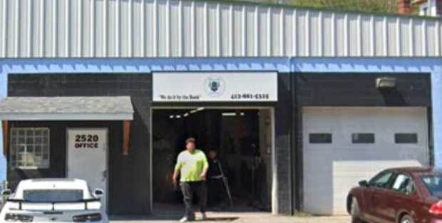 Library Auto Body repair shop photo 4